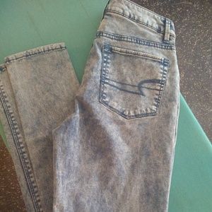 Ladies American Eagle Tapered Leg Jeans-BRAND NEW